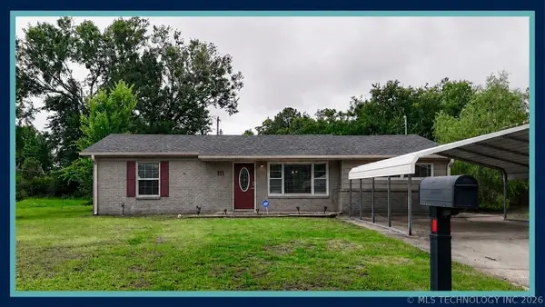 111 Warren, Holdenville, OK 74848