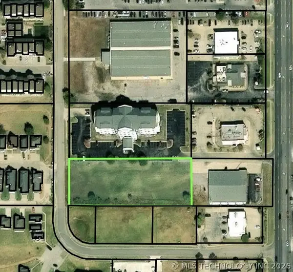 2107 SE Washington Boulevard, Bartlesville, OK 74006