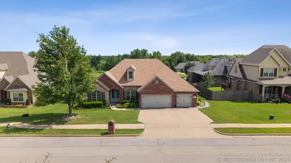 5711 Nottingham Place, Bartlesville, OK 74006