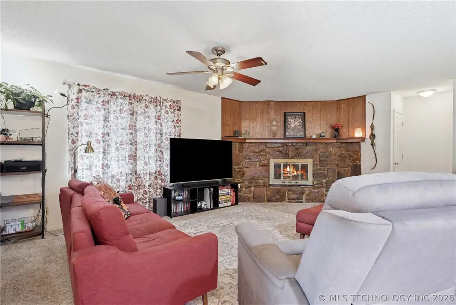 1121 W Memphis Street, Broken Arrow, OK 74012 - #3