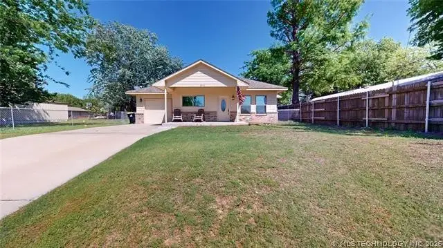 1831 E Oak Hills, Ada, OK 74820 - #1