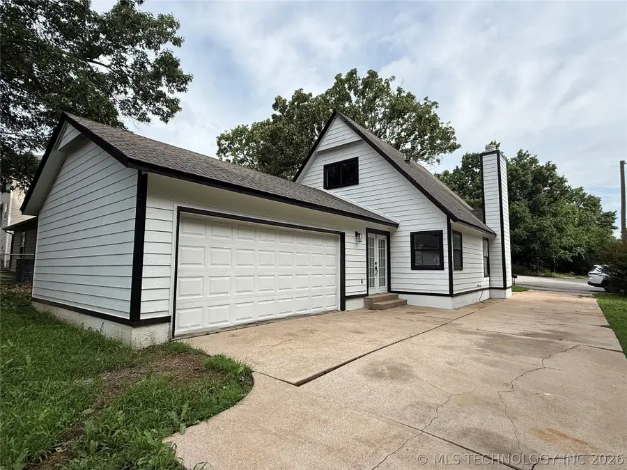 338 E 40th Street, Sand Springs, OK 74063 - #2
