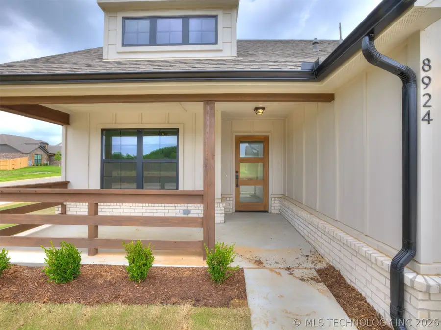 8924 N 78th East Avenue, Owasso, OK 74055 - #3