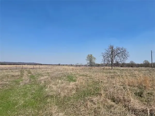 6725 Cypress Road S, Henryetta, OK 74437