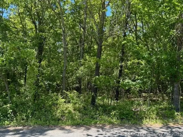 S 339 Place, Wagoner, OK 74467