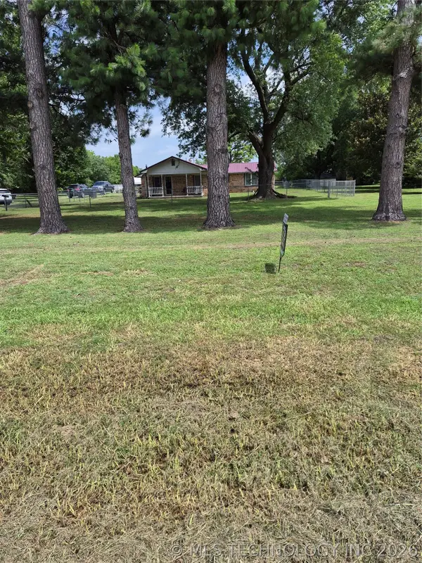 418267 Highway 266, Checotah, OK 74426