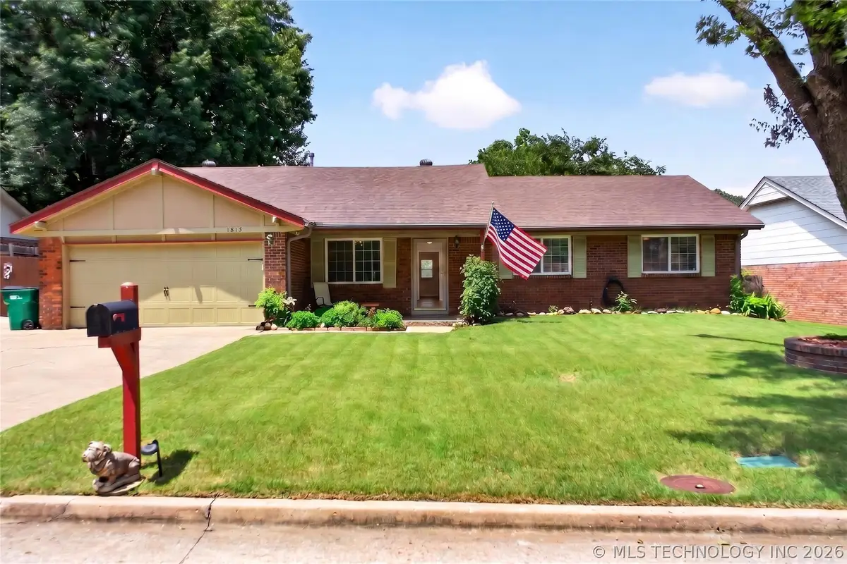 1815 Woodland Drive, Sapulpa, OK 74066 - #1