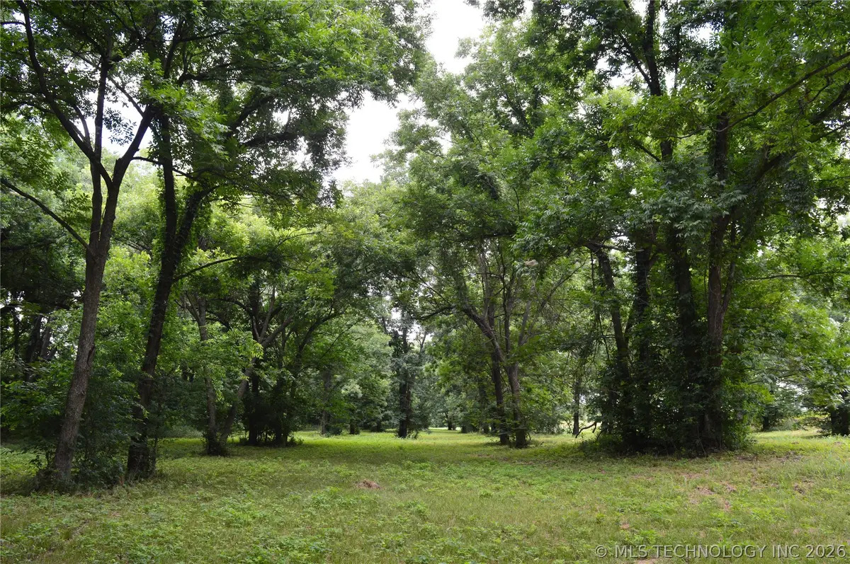 64 S Highway 109, Hugo, OK 74743 - #1