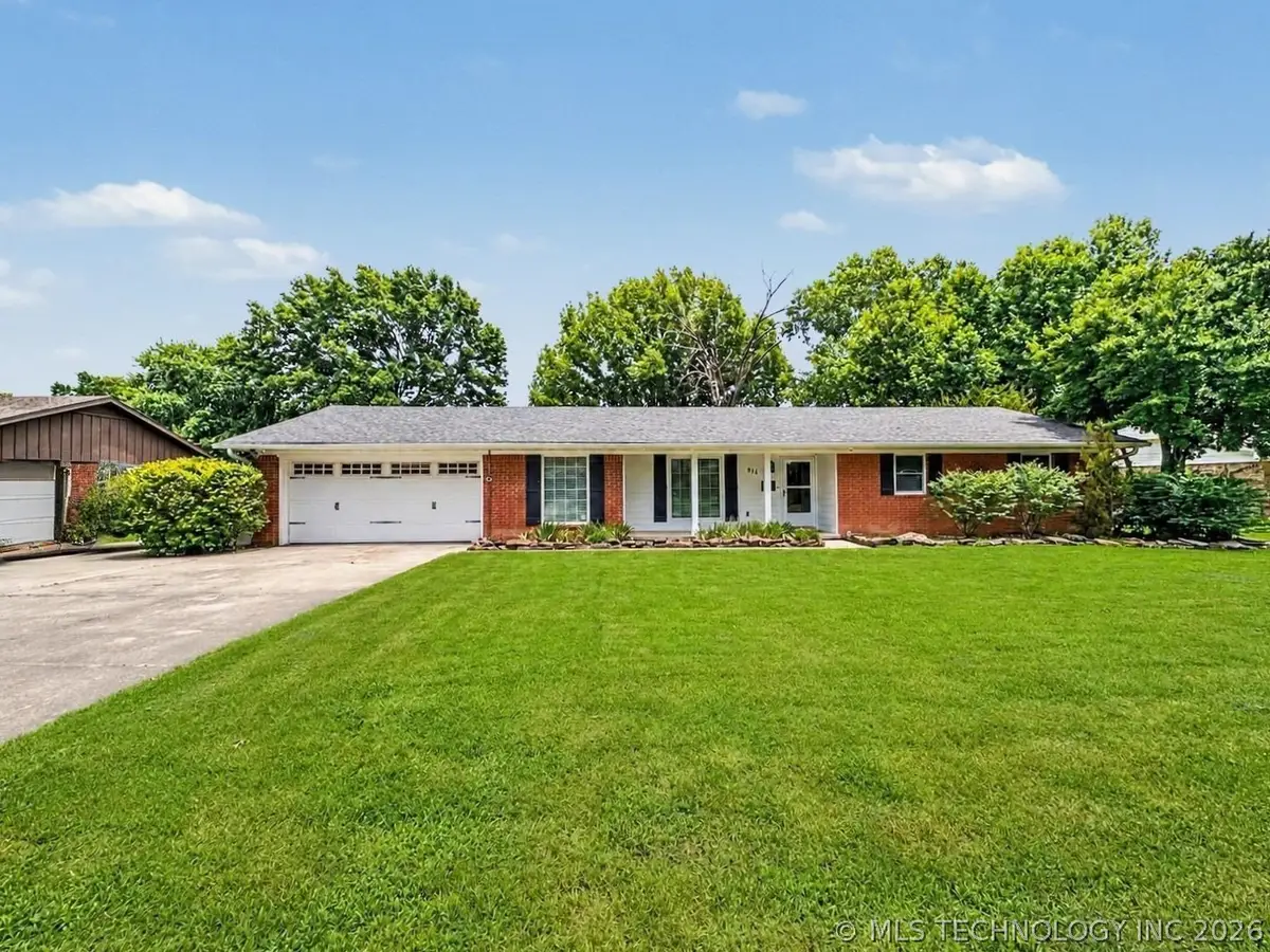 814 N Anthony Street, Muskogee, OK 74403 - #1