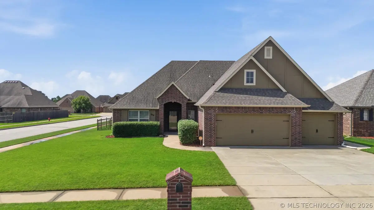 7514 E 83rd Place N, Owasso, OK 74055 - #1