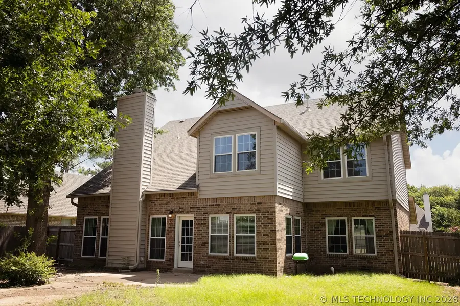 904 N Hemlock Avenue, Broken Arrow, OK 74012 - #2