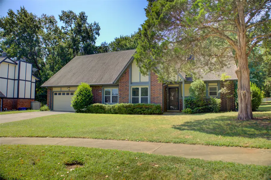 401 E Winston Court, Broken Arrow, OK 74011 - #2