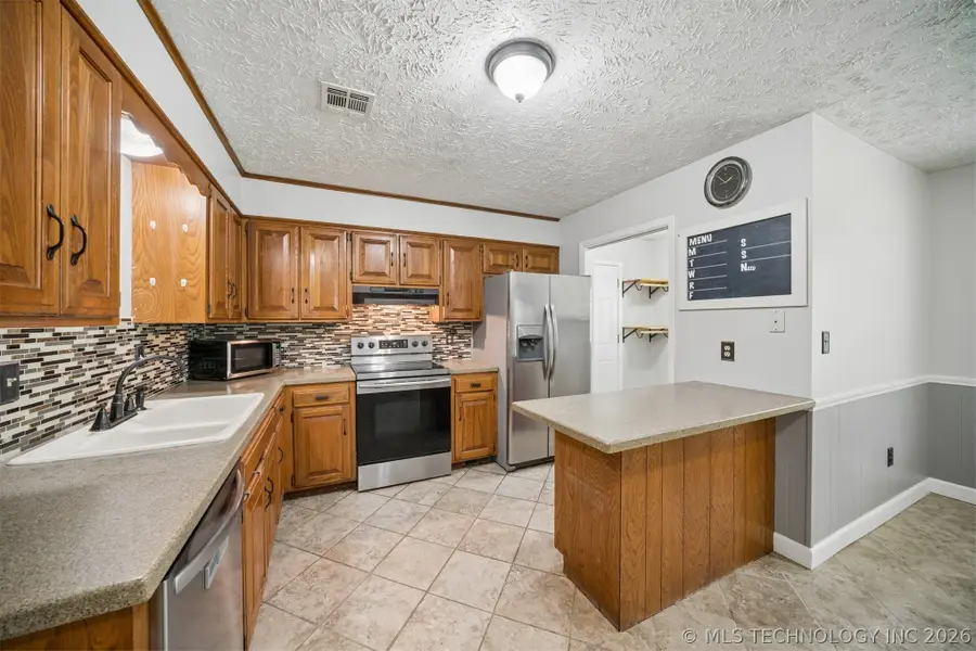1504 Heather Court, Pryor, OK 74361 - #3