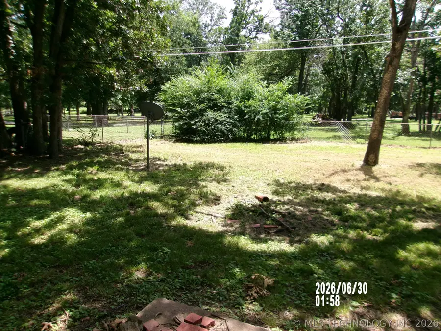 608 Parkview Drive, Bartlesville, OK 74003 - #2