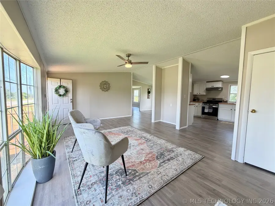 1315 W Grandstaff Road, Cushing, OK 74023 - #2