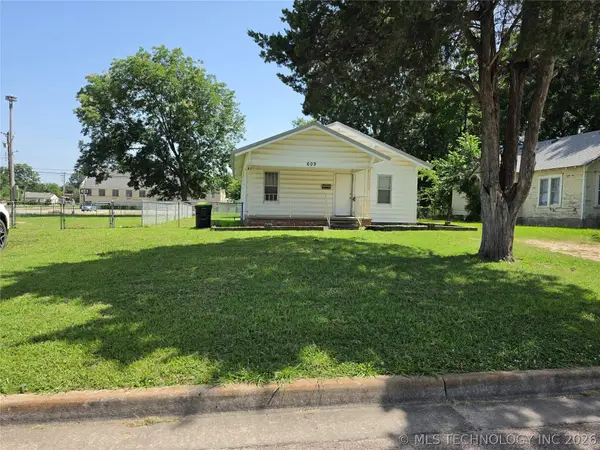 609 W 5th Street, Ada, OK 74820