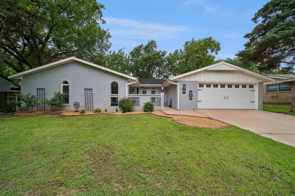 1255 May Lane, Bartlesville, OK 74006