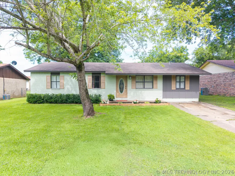 310 Grove, Poteau, OK 74953 - #2