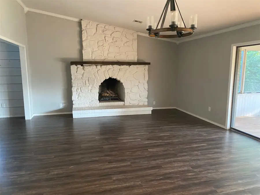 206 S Crabtree Road, Muskogee, OK 74403 - #2