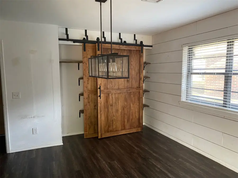 206 S Crabtree Road, Muskogee, OK 74403 - #3