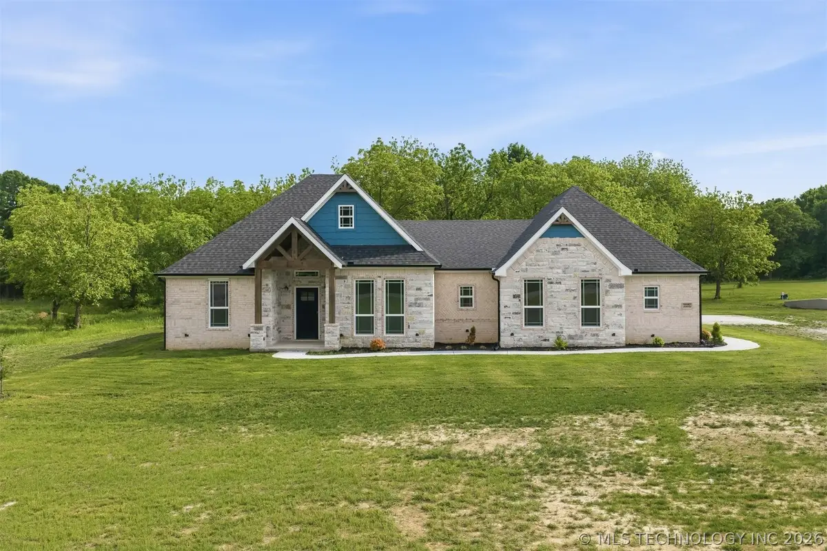 225 Gateway, Ardmore, OK 73401 - #1
