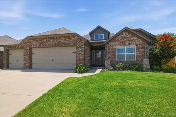 1004 E 135th Place, Glenpool, OK 74033