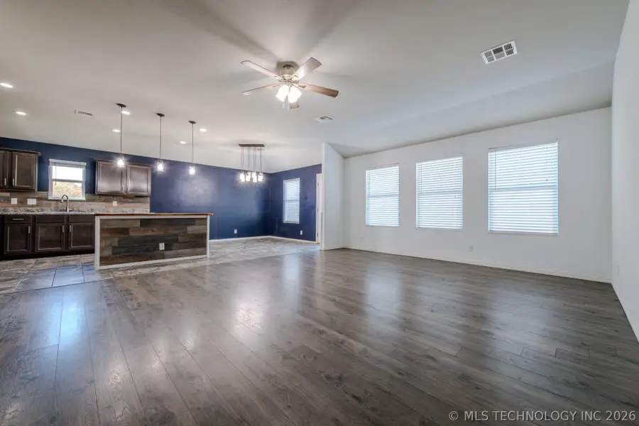 5811 E 146th Place S, Bixby, OK 74008 - #3