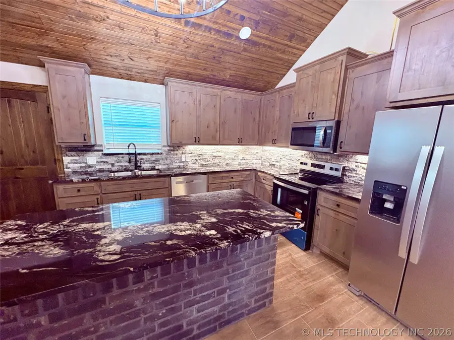 11768 Maximus Lane, Kingston, OK 73439 - #3
