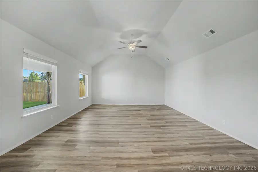 7402 E 89th Street N, Owasso, OK 74055 - #3