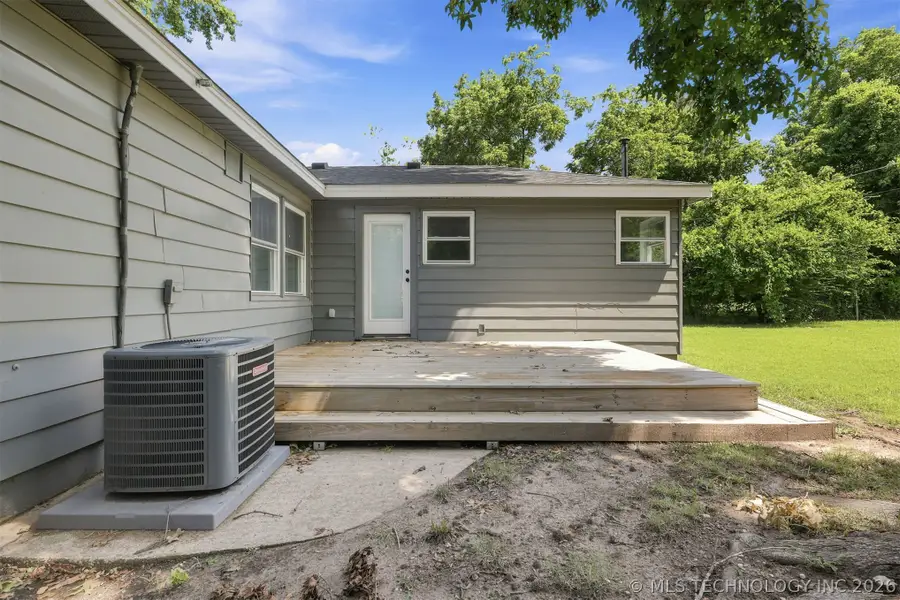 3711 S Knoxville Avenue, Tulsa, OK 74135 - #3