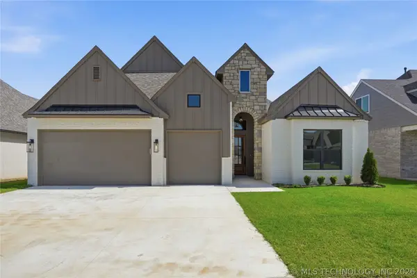 2102 E 138th Street S, Bixby, OK 74008