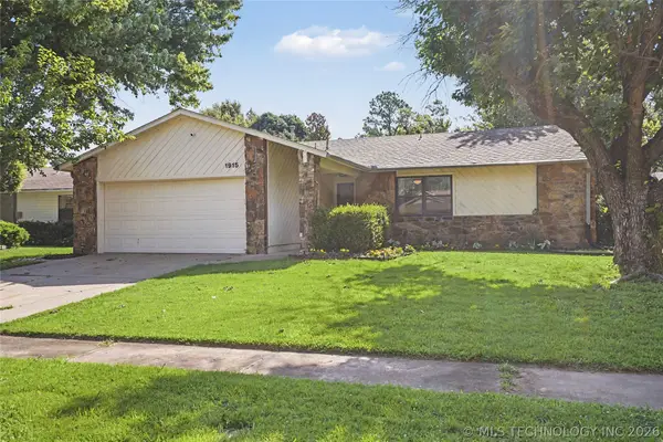 1915 N Eucalyptus Court, Broken Arrow, OK 74012