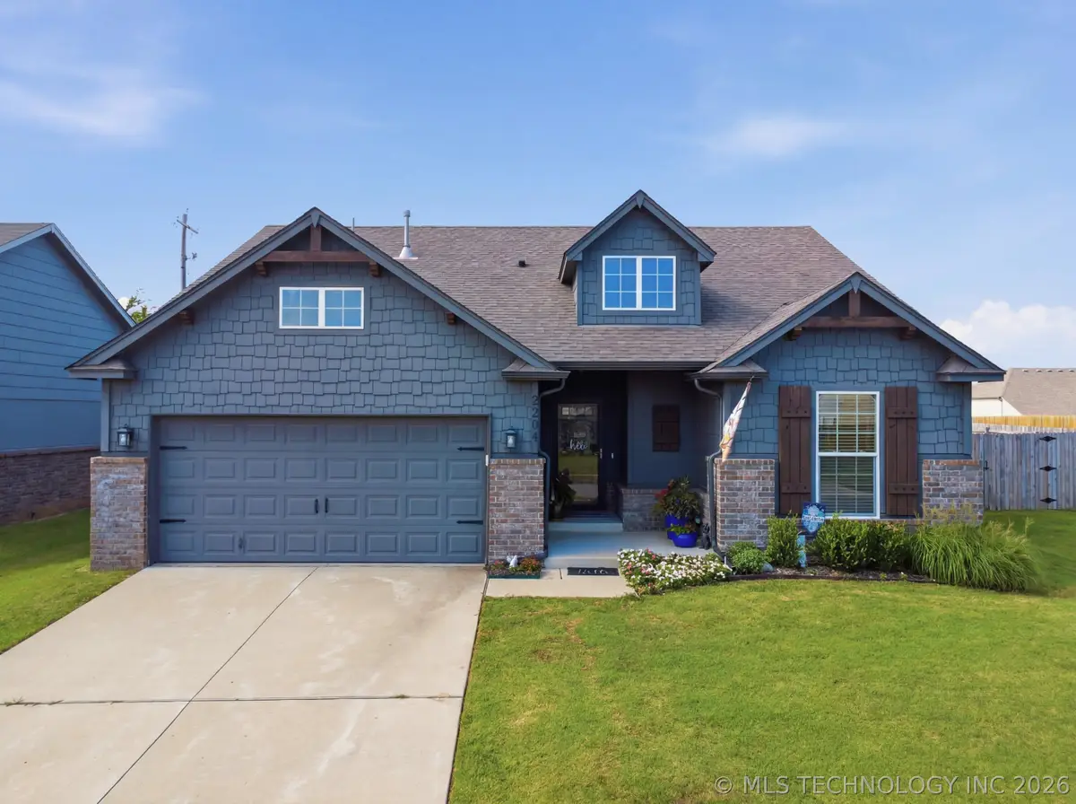 3204 W Charlotte Street, Broken Arrow, OK 74011 - #1