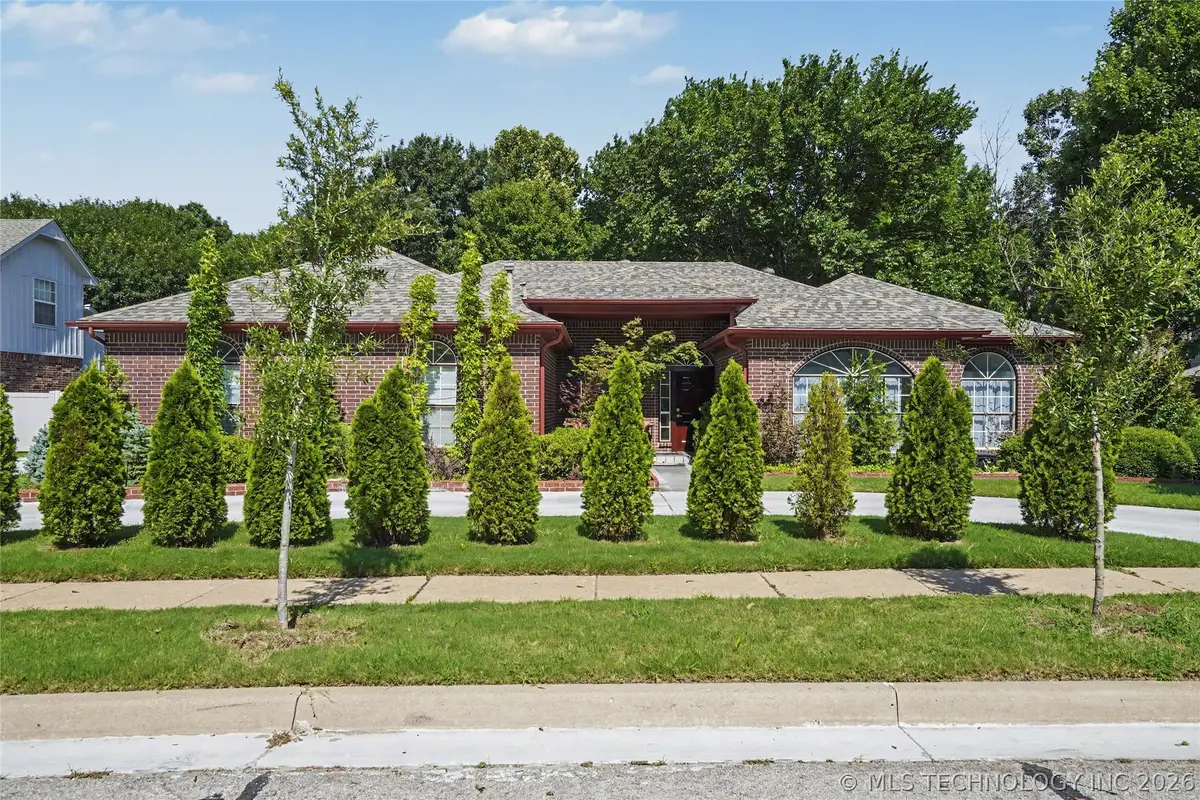1904 S Sweet Gum Avenue, Broken Arrow, OK 74012 - #1
