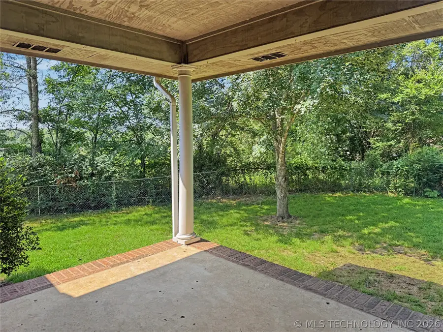 1211 W 1st Street, Tahlequah, OK 74464 - #2