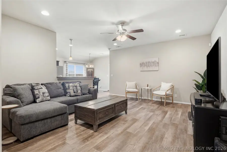 6620 N 128th East Avenue, Owasso, OK 74055 - #2