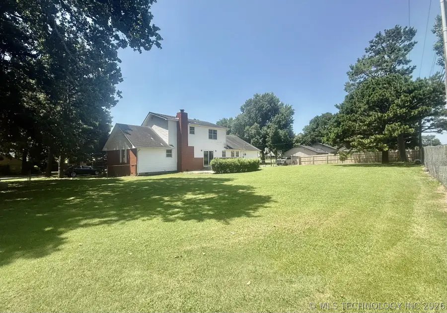802 W Downing Street, Tahlequah, OK 74464 - #2