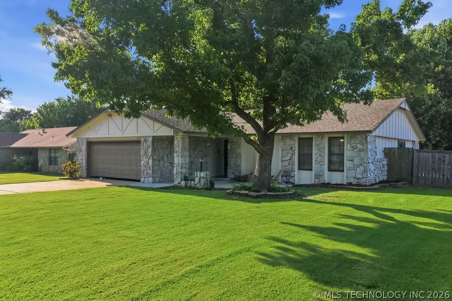 17509 E 78th Street N, Owasso, OK 74055 - #2