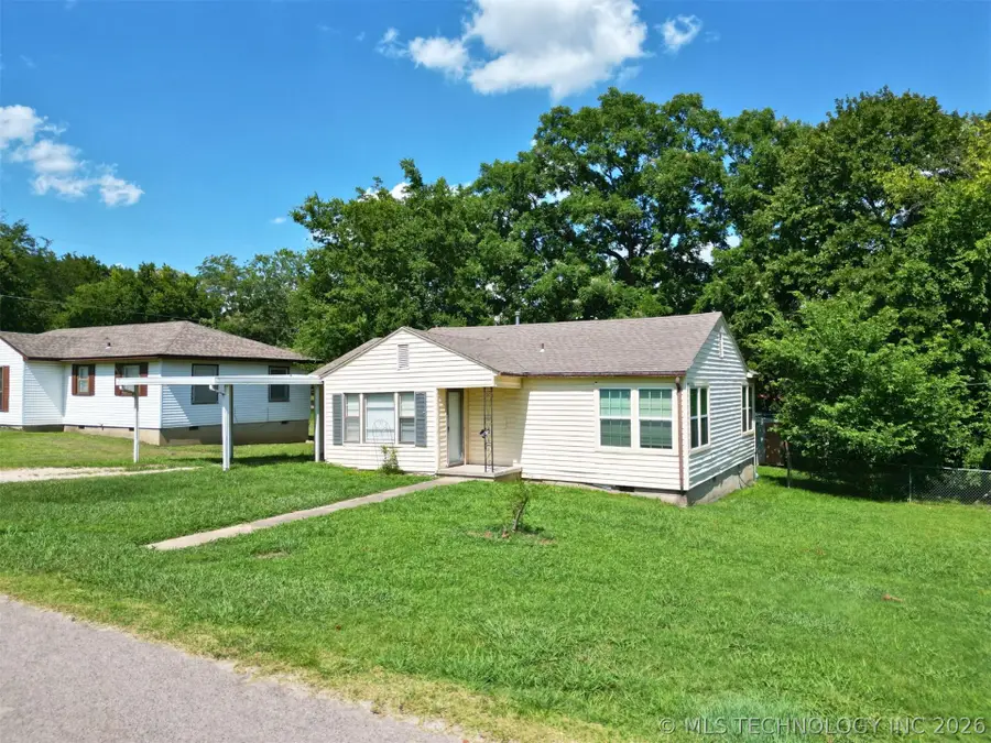 1002 S Highland, Ada, OK 74820 - #2