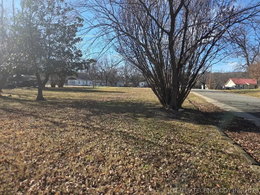 403 W Grand, Eufaula, OK 74432 - #3
