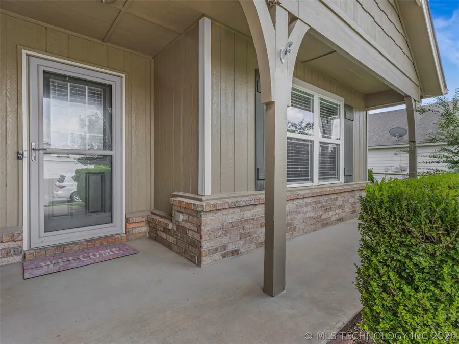 10919 N 117th East Avenue, Owasso, OK 74055 - #2
