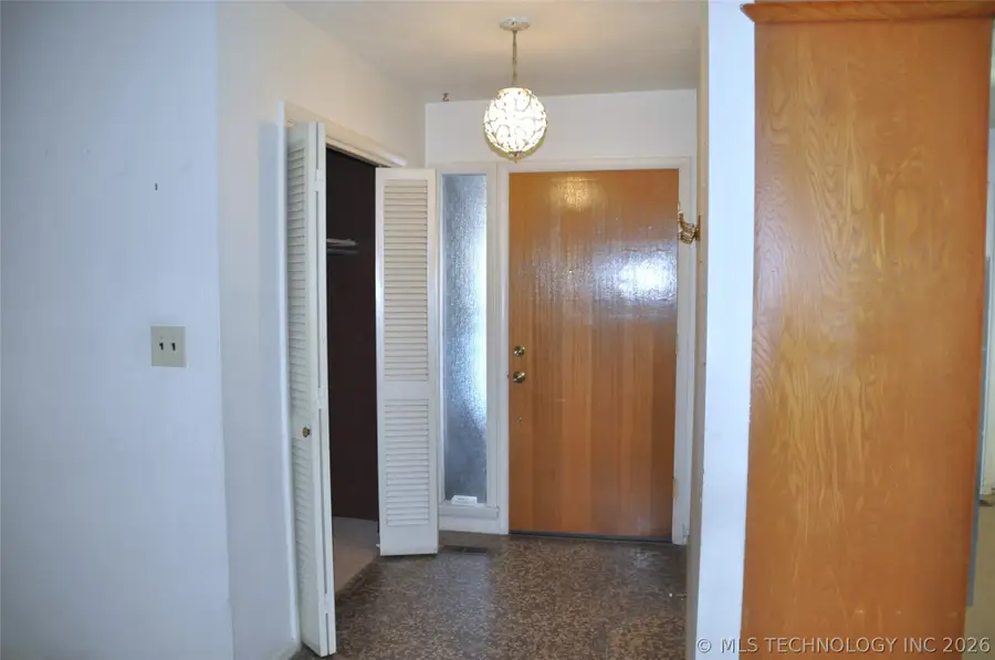 6916 E 15th Place, Tulsa, OK 74112 - #3