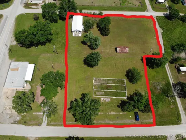 116 E 4th Street, Wynona, OK 74084