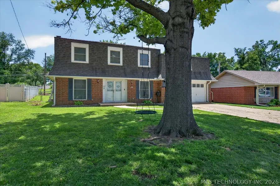 5821 Harvard Drive, Bartlesville, OK 74006 - #3