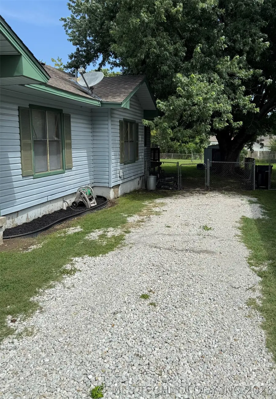 512 W 21st Street, Ada, OK 74820 - #3