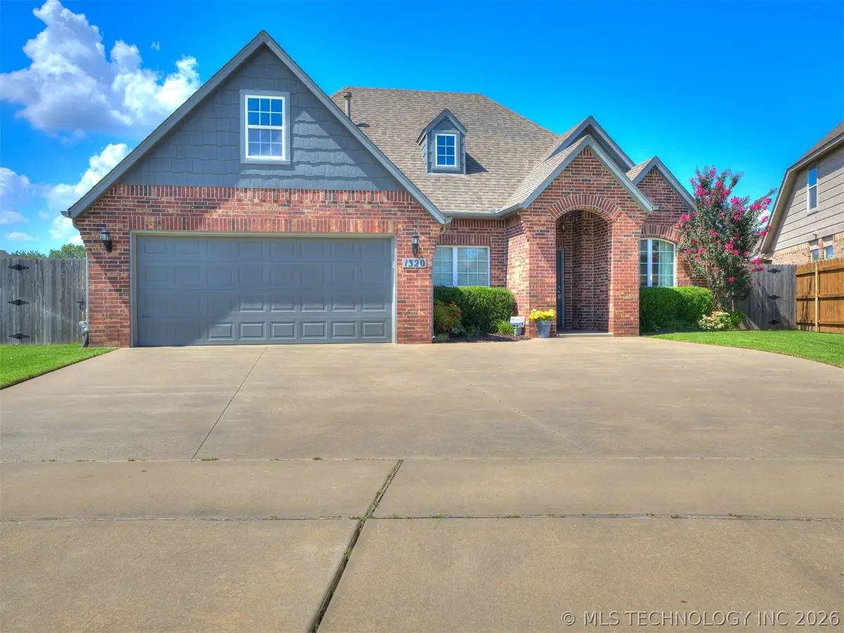 1320 W Dover Street, Broken Arrow, OK 74012 - #1