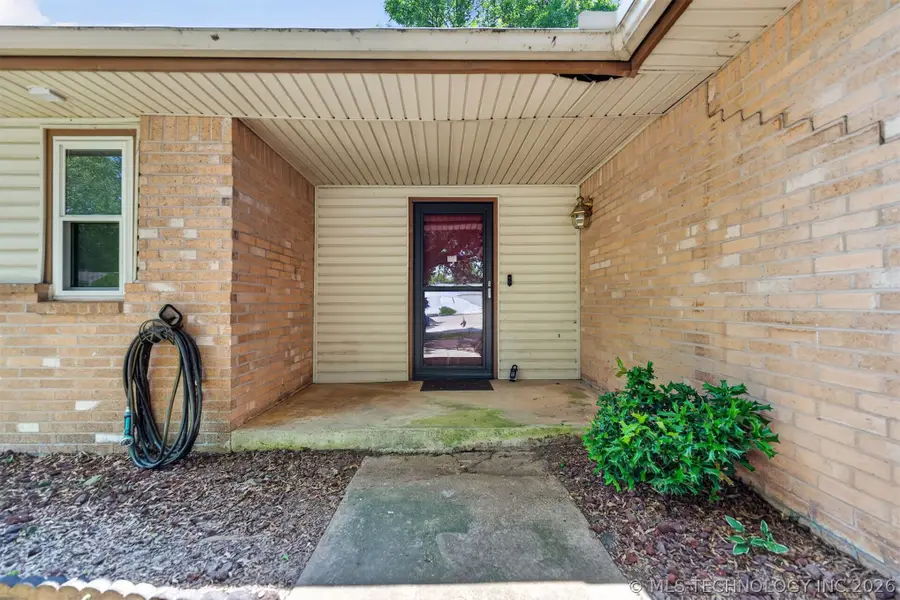 28612 E 138th Street S, Coweta, OK 74429 - #2