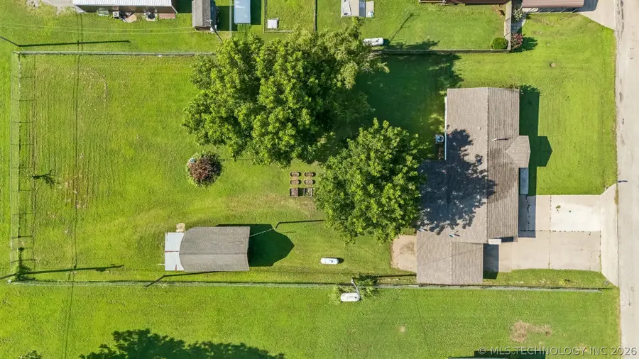 801 S D And H Street, Cleveland, OK 74020 - #3