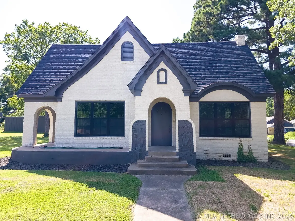 223 N 10th, Durant, OK 74701 - #1