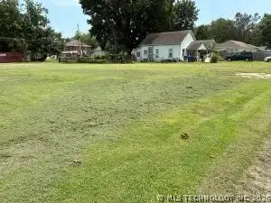 504 S Thompson Street, Vinita, OK 74301 - #2